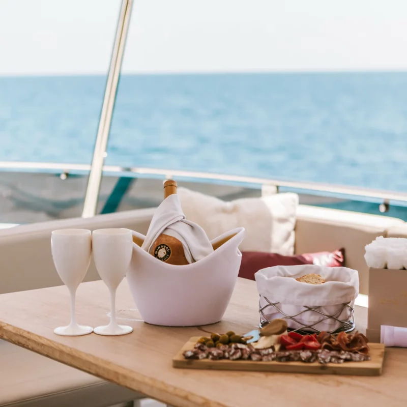 2019 Sirena Yachts 64 a noleggio (photo 11)