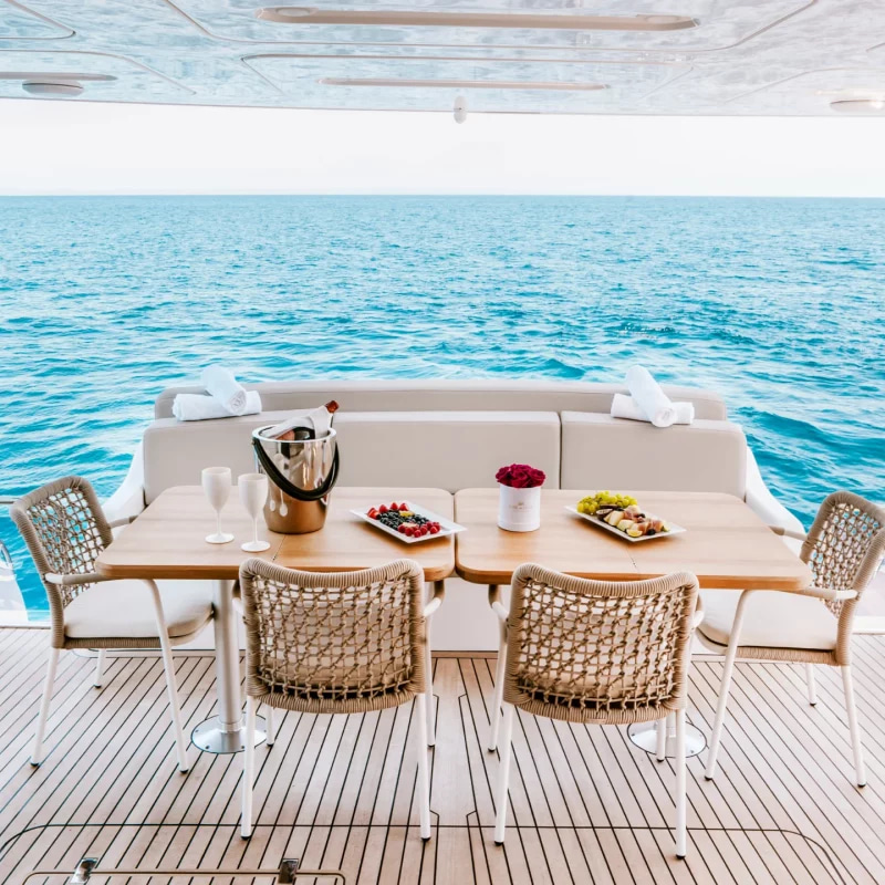 2019 Sirena Yachts 64 a noleggio (photo 15)