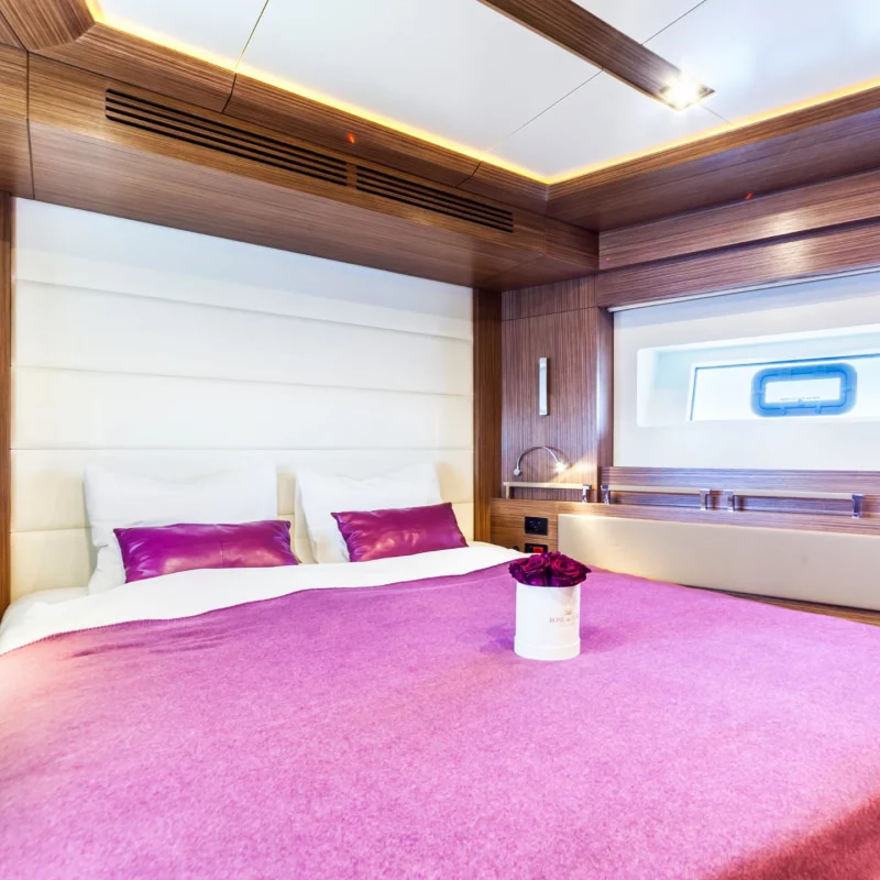 2019 Sirena Yachts 64 a noleggio (photo 27)