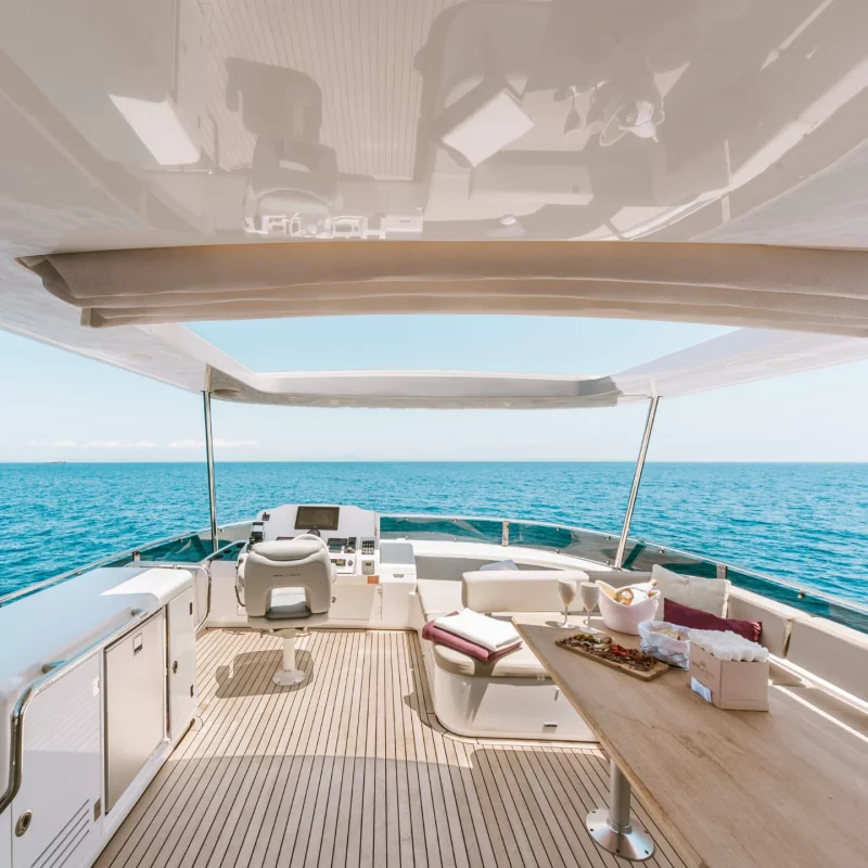 2019 Sirena Yachts 64 a noleggio (photo 28)