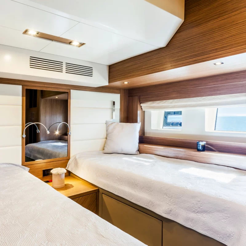 2019 Sirena Yachts 64 a noleggio (photo 29)