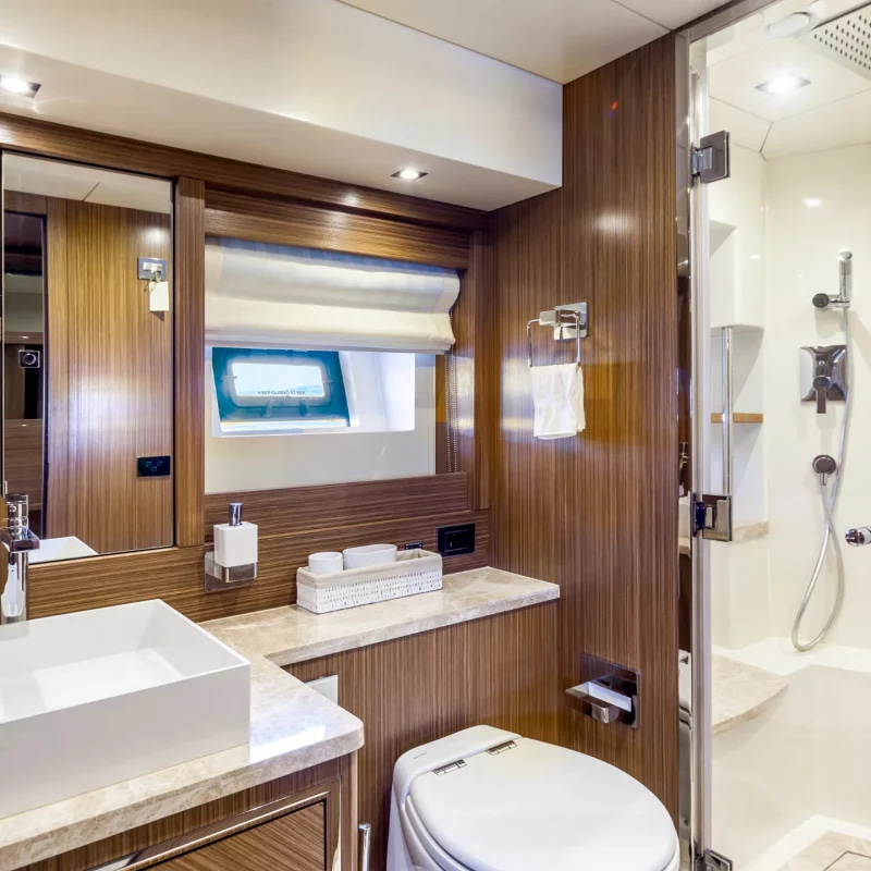 2019 Sirena Yachts 64 a noleggio (photo 41)