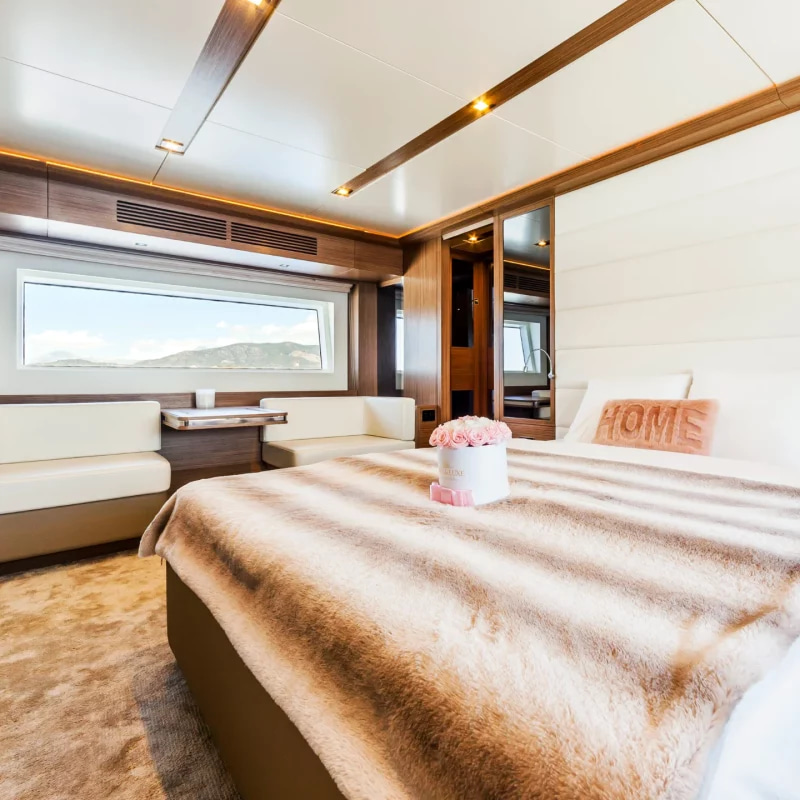 2019 Sirena Yachts 64 a noleggio (photo 45)