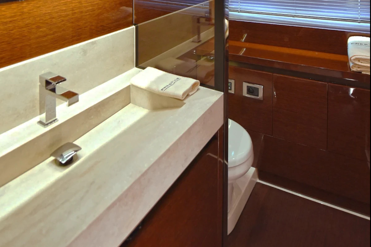 2018 Prestige 630 Fly zu chartern (photo 6)