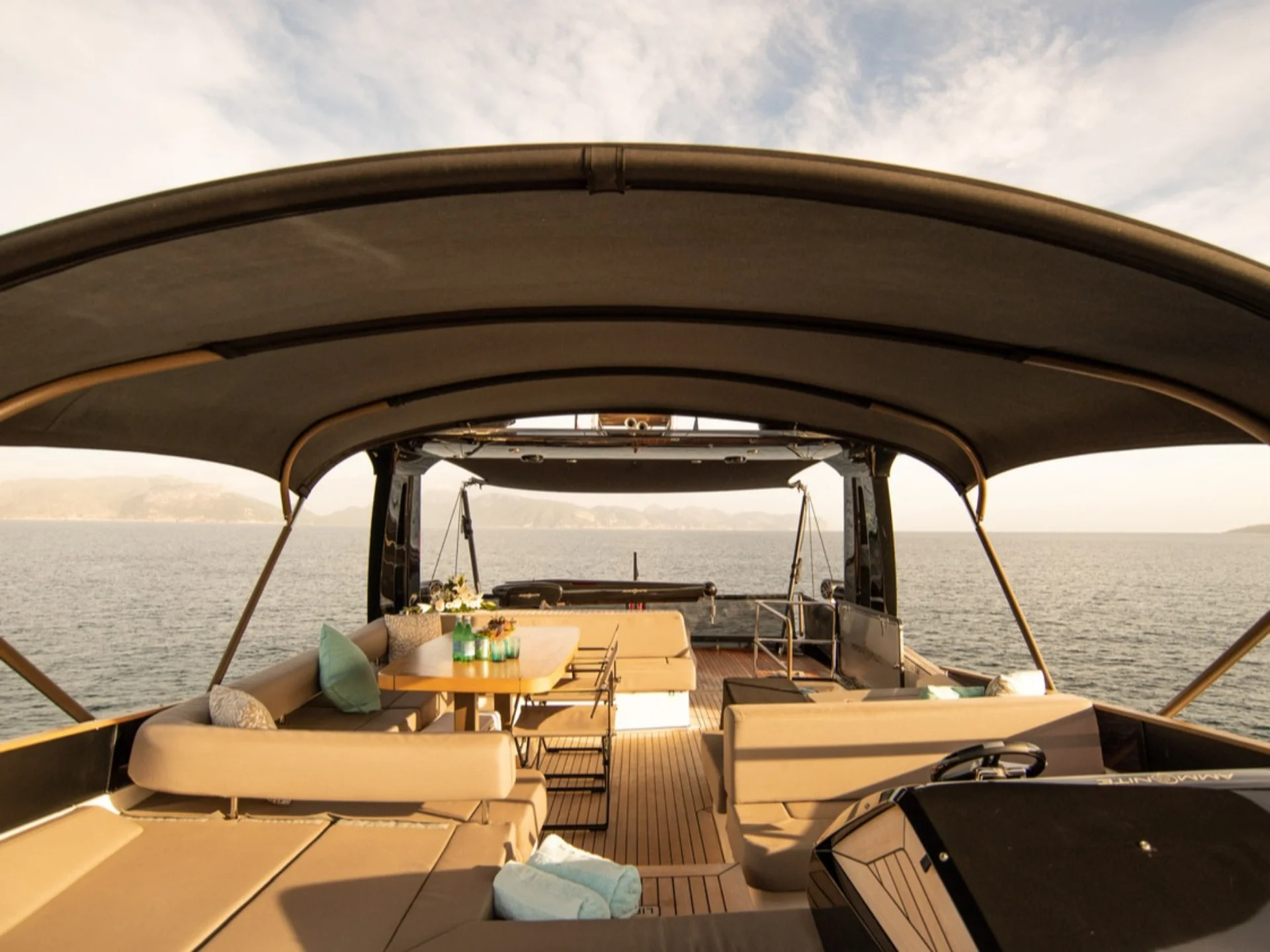 2012 Numarine 24M para fretamento (photo 22)