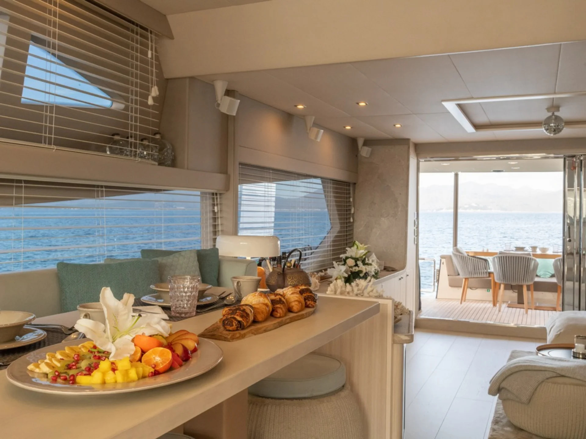 2012 Numarine 24M para fretamento (photo 28)