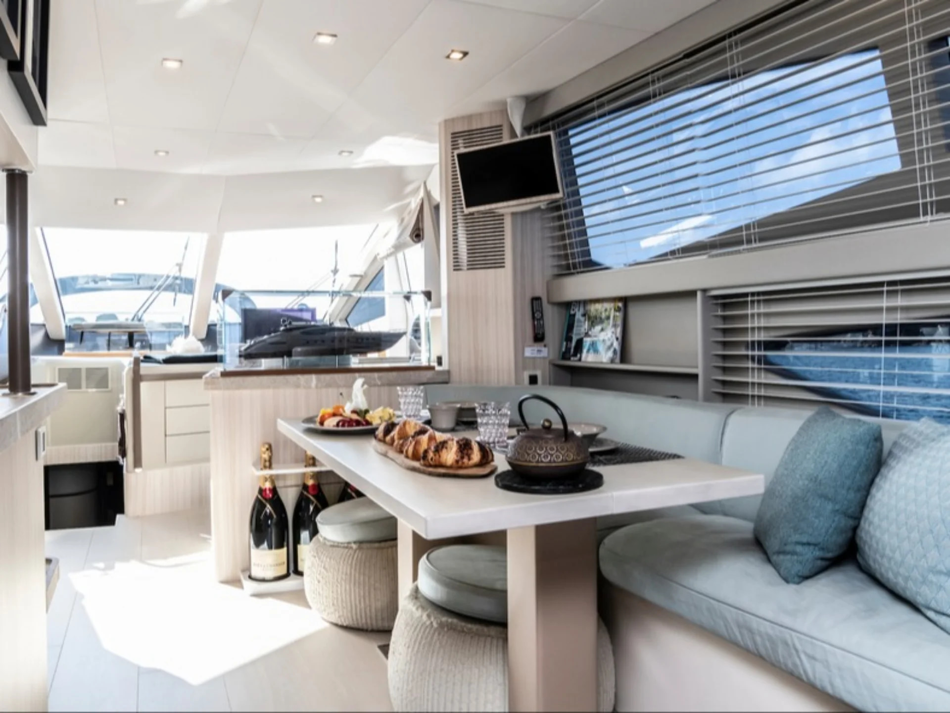 2012 Numarine 24M para fretamento (photo 33)