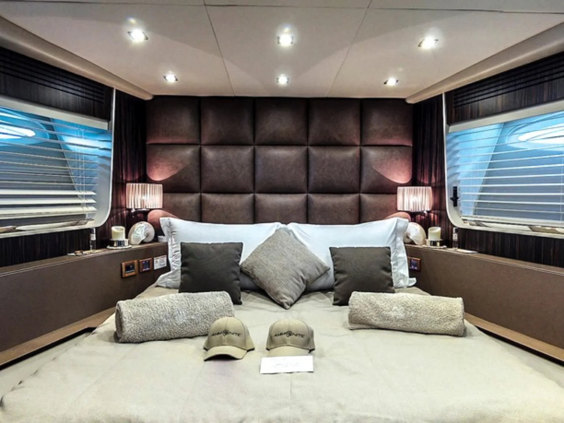 2012 Numarine 24M para fretamento (photo 38)