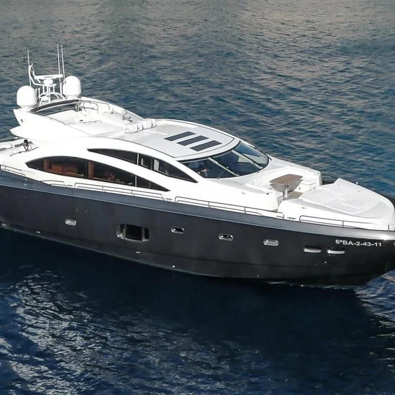 2010 Sunseeker Predator 84 à louer (photo 1)