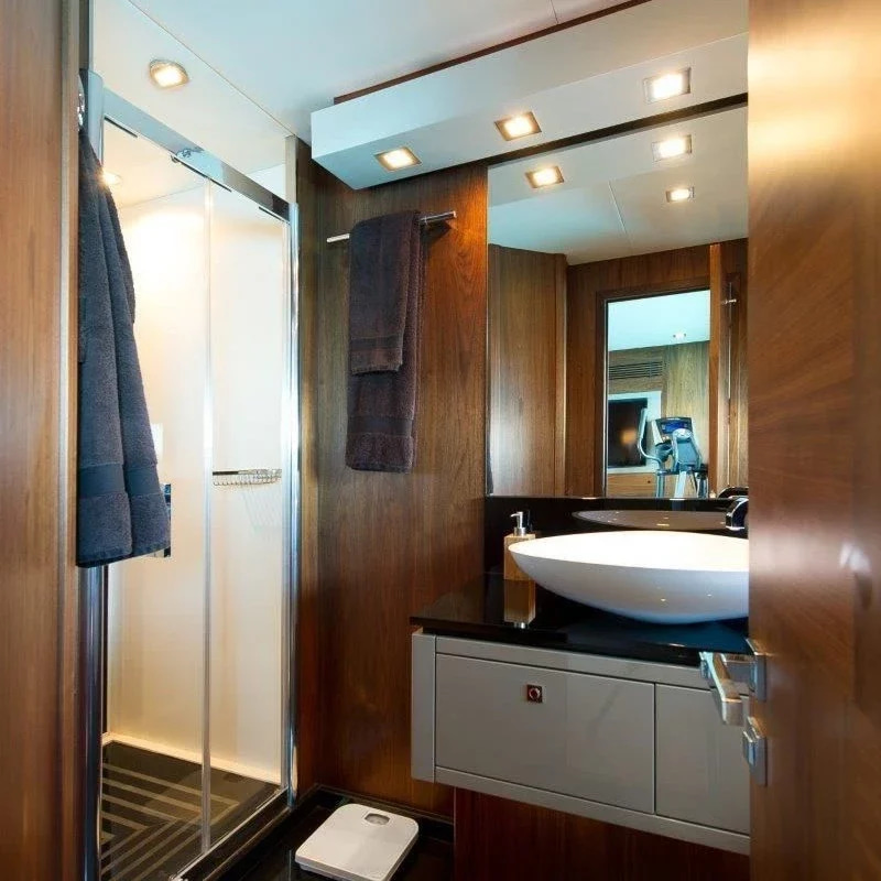 2010 Sunseeker Predator 84 à louer (photo 5)