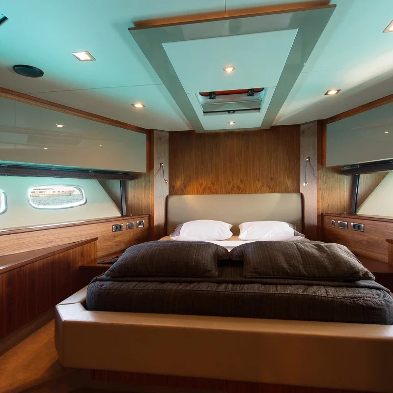 2010 Sunseeker Predator 84 à louer (photo 16)