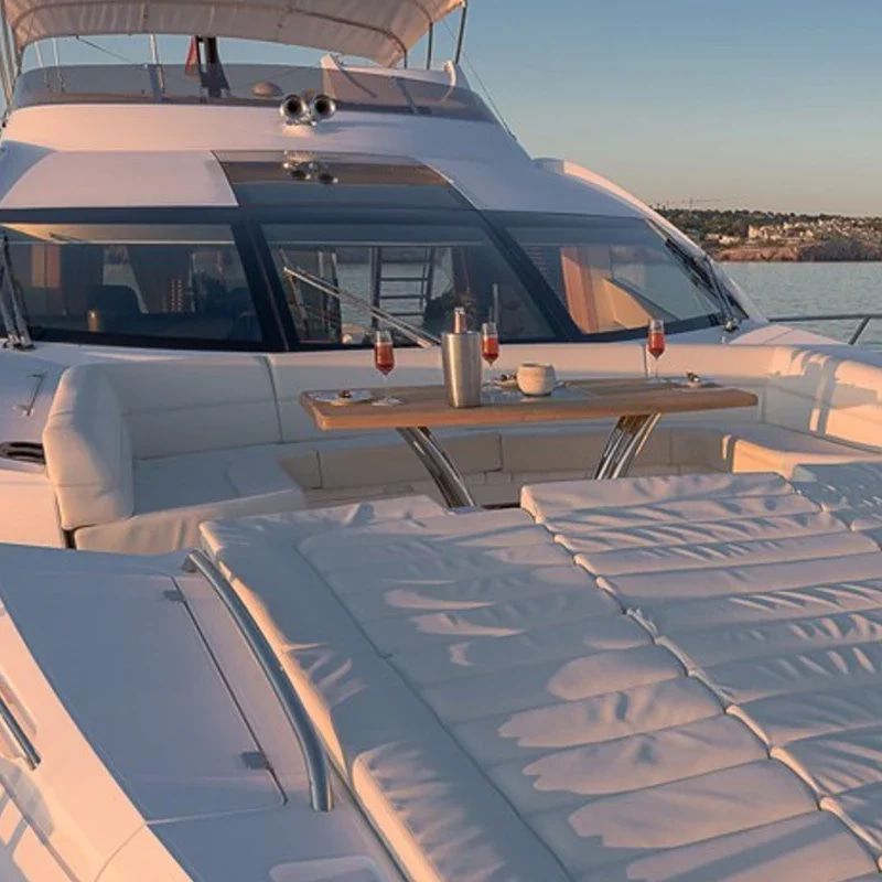 2015 Sunseeker Sport 80 à louer (photo 21)