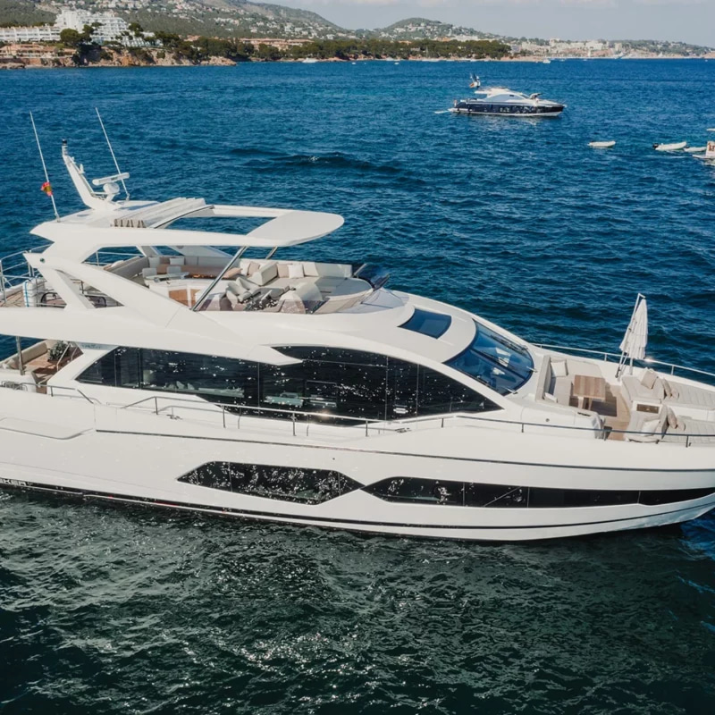 2019 Sunseeker 76 for charter (photo 7)