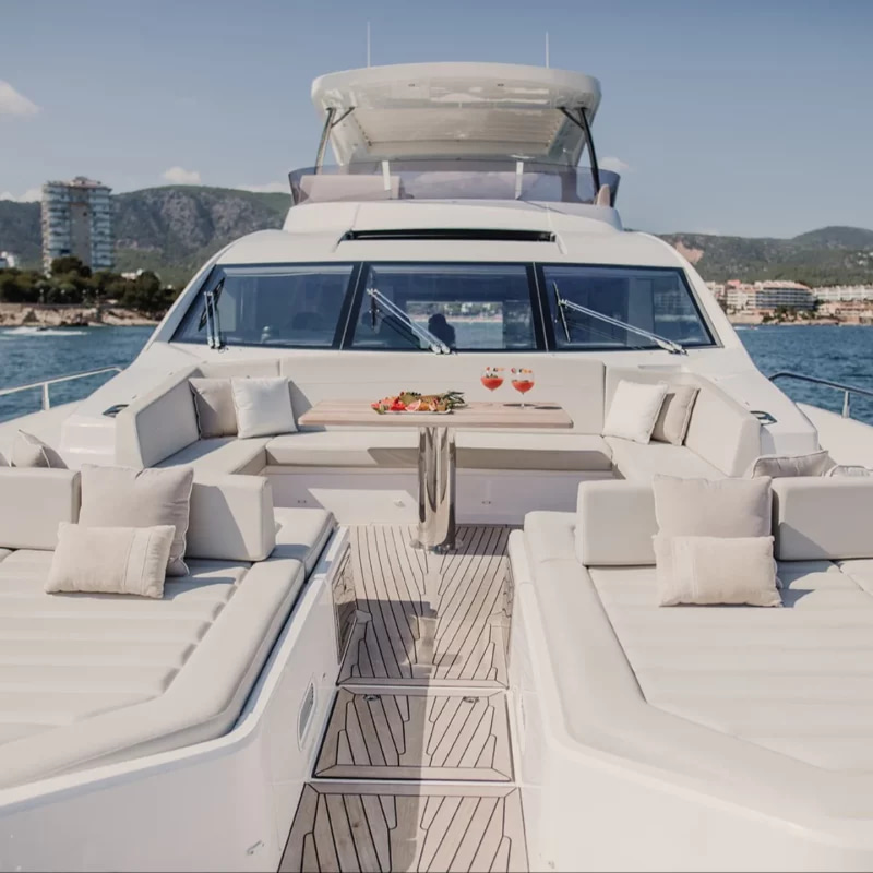 2019 Sunseeker 76 for charter (photo 16)