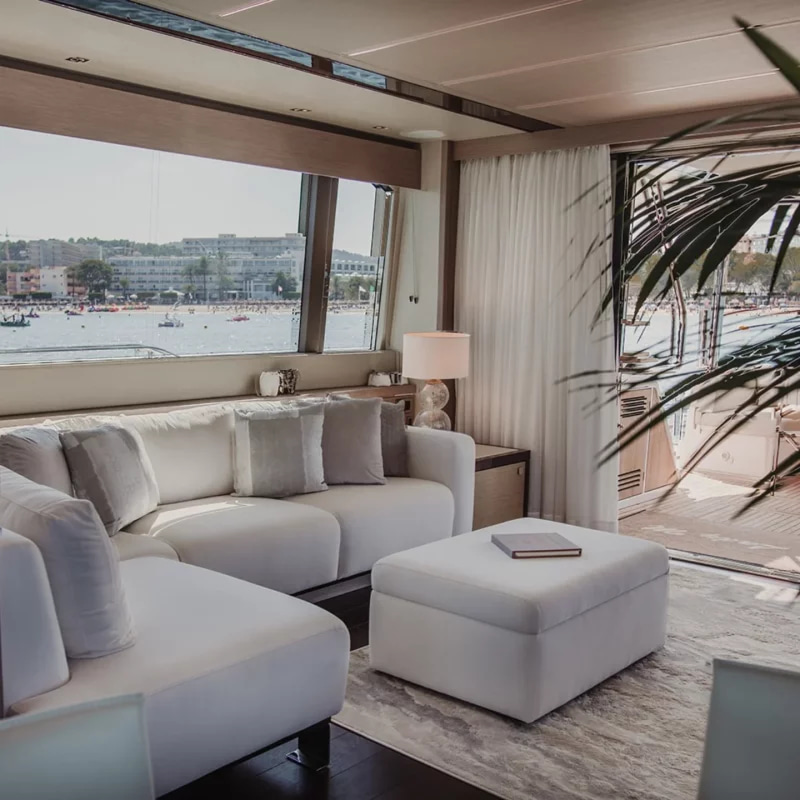 2019 Sunseeker 76 for charter (photo 20)