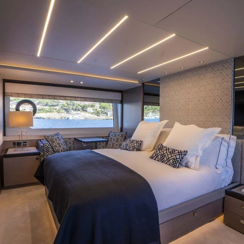 2021 Sunseeker 76 te huur (photo 12)