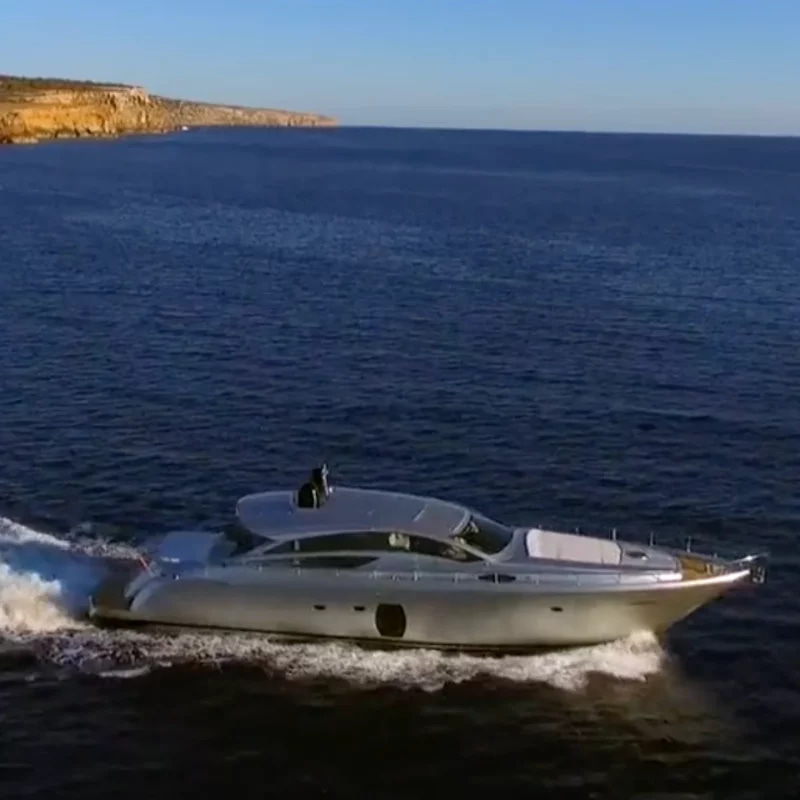 2008 Pershing 72 zu chartern (photo 6)