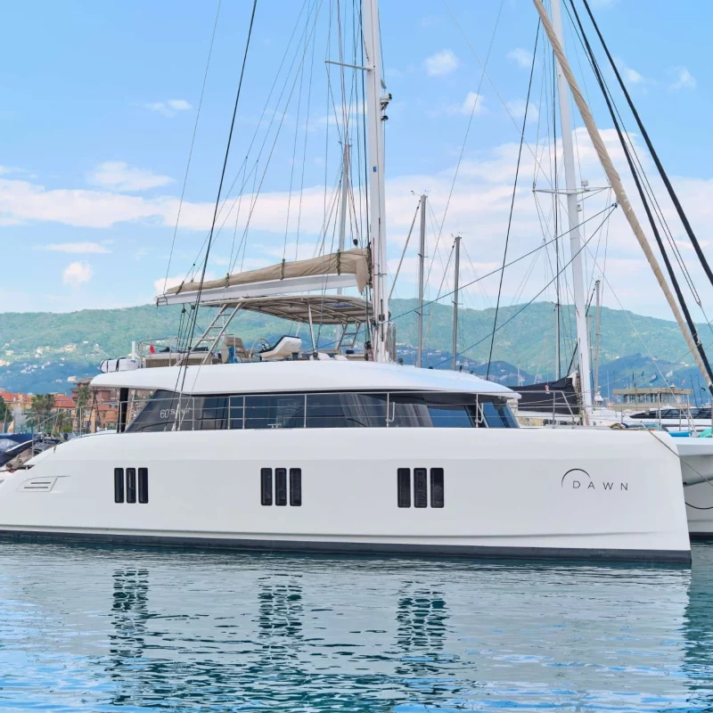 2019 Sunreef 60 Sail à louer (photo 1)