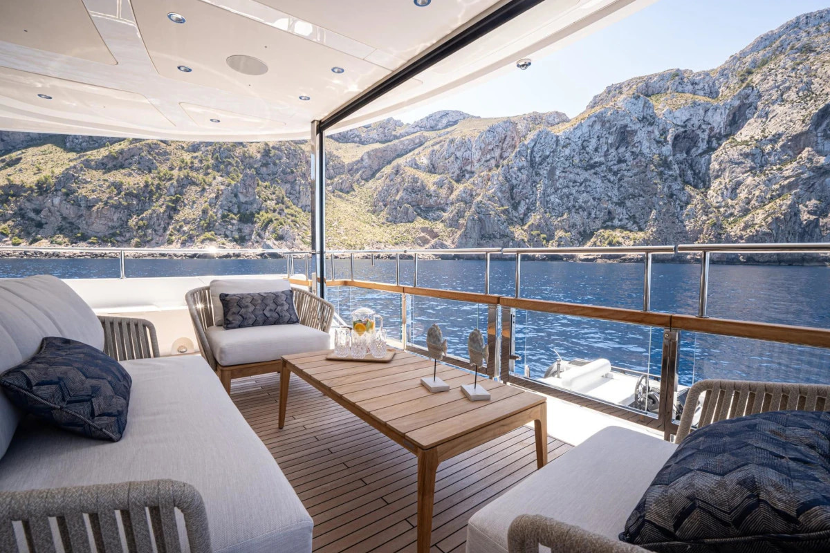 2021 Sunseeker 88 en alquiler (photo 4)