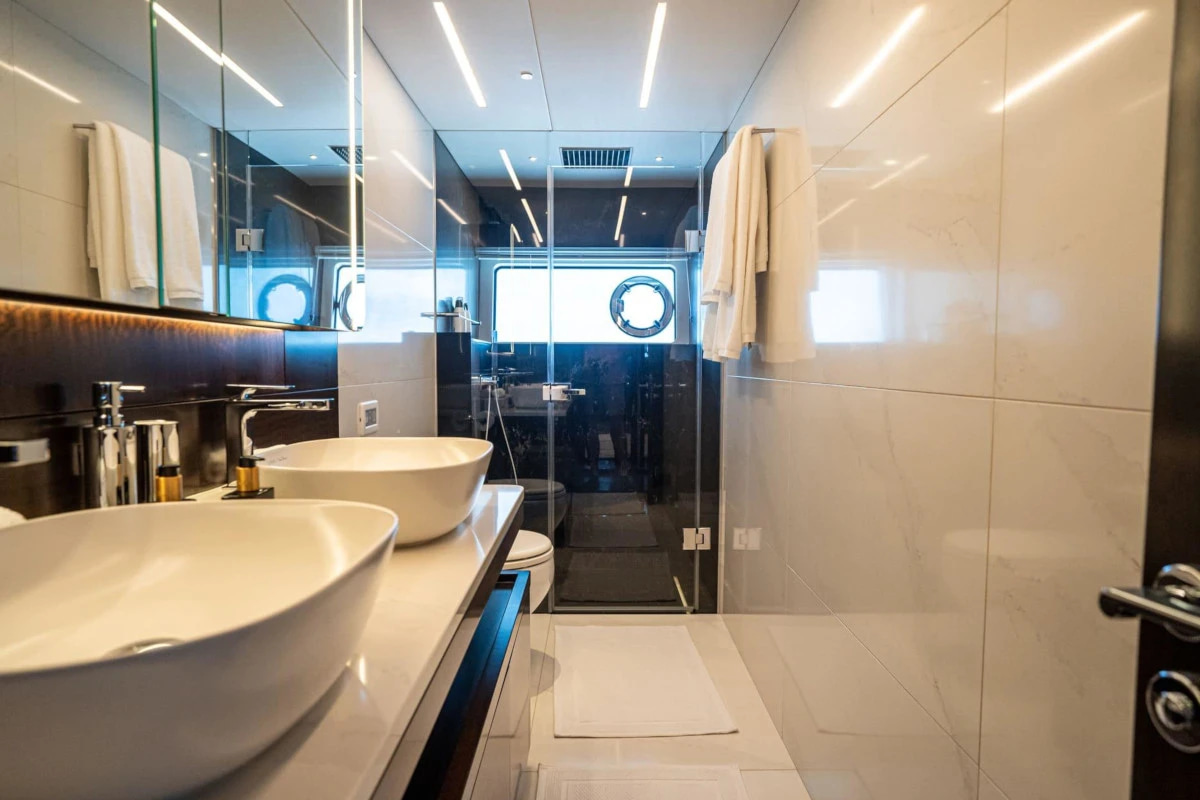 2021 Sunseeker 88 en alquiler (photo 15)