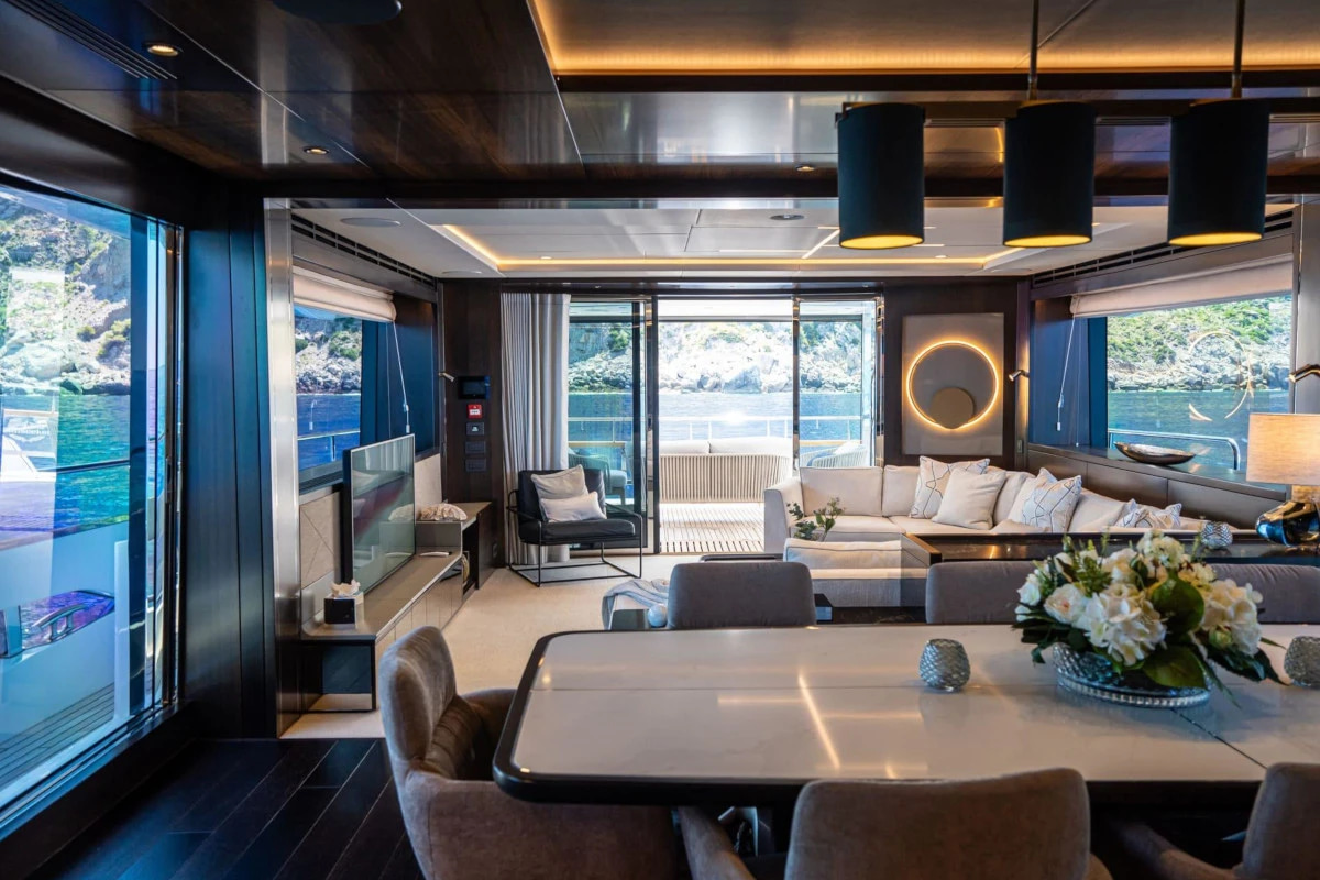 2021 Sunseeker 88 en alquiler (photo 19)