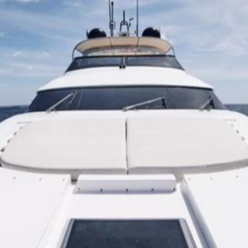 2006 Maiora 99 for charter (photo 10)