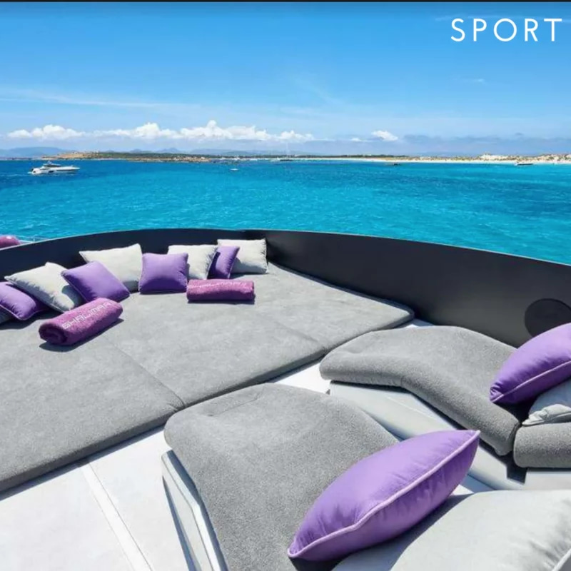 2009 Pershing 90 a noleggio (photo 7)