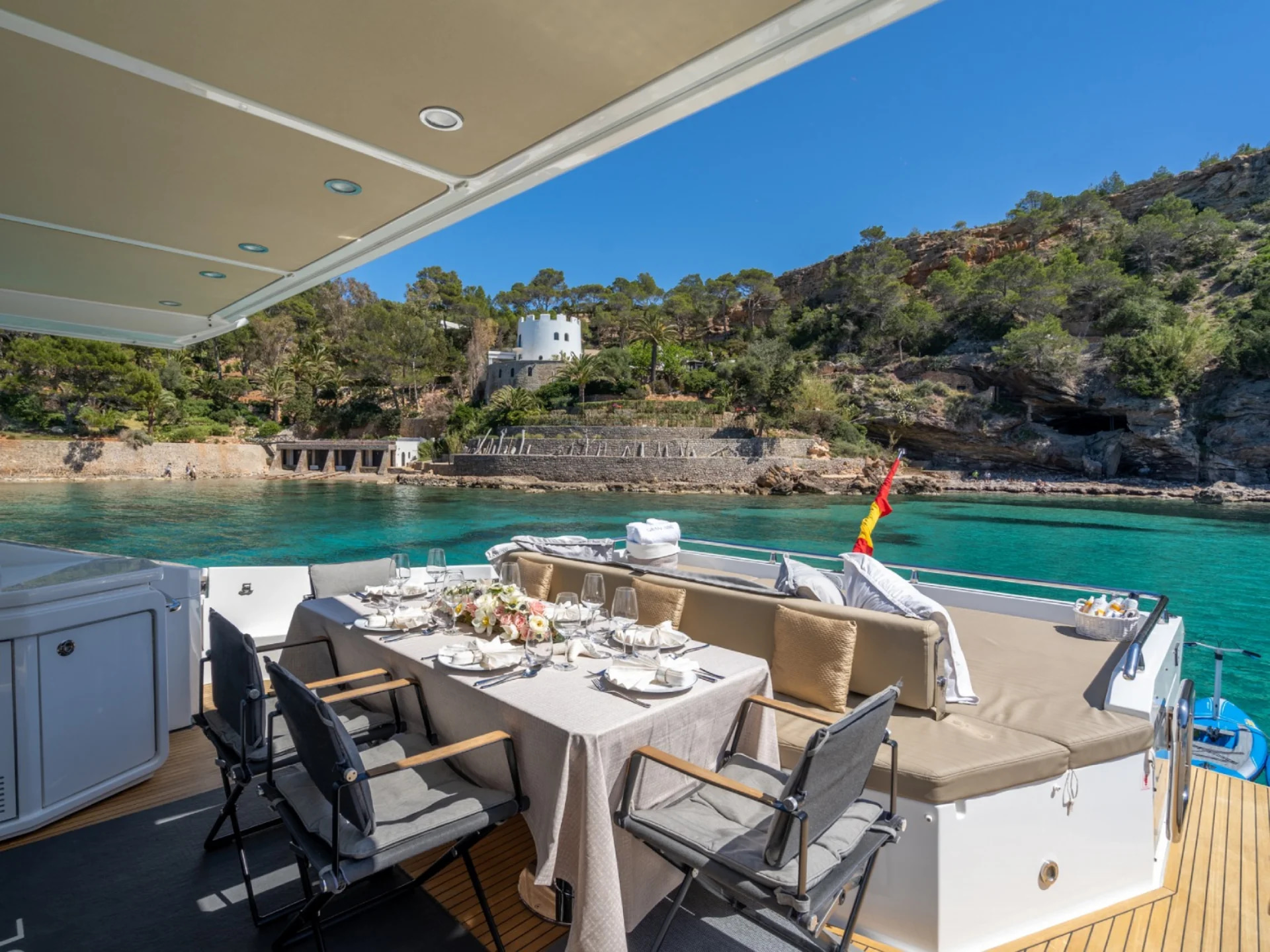 2016 Azimut 77S a noleggio (photo 7)