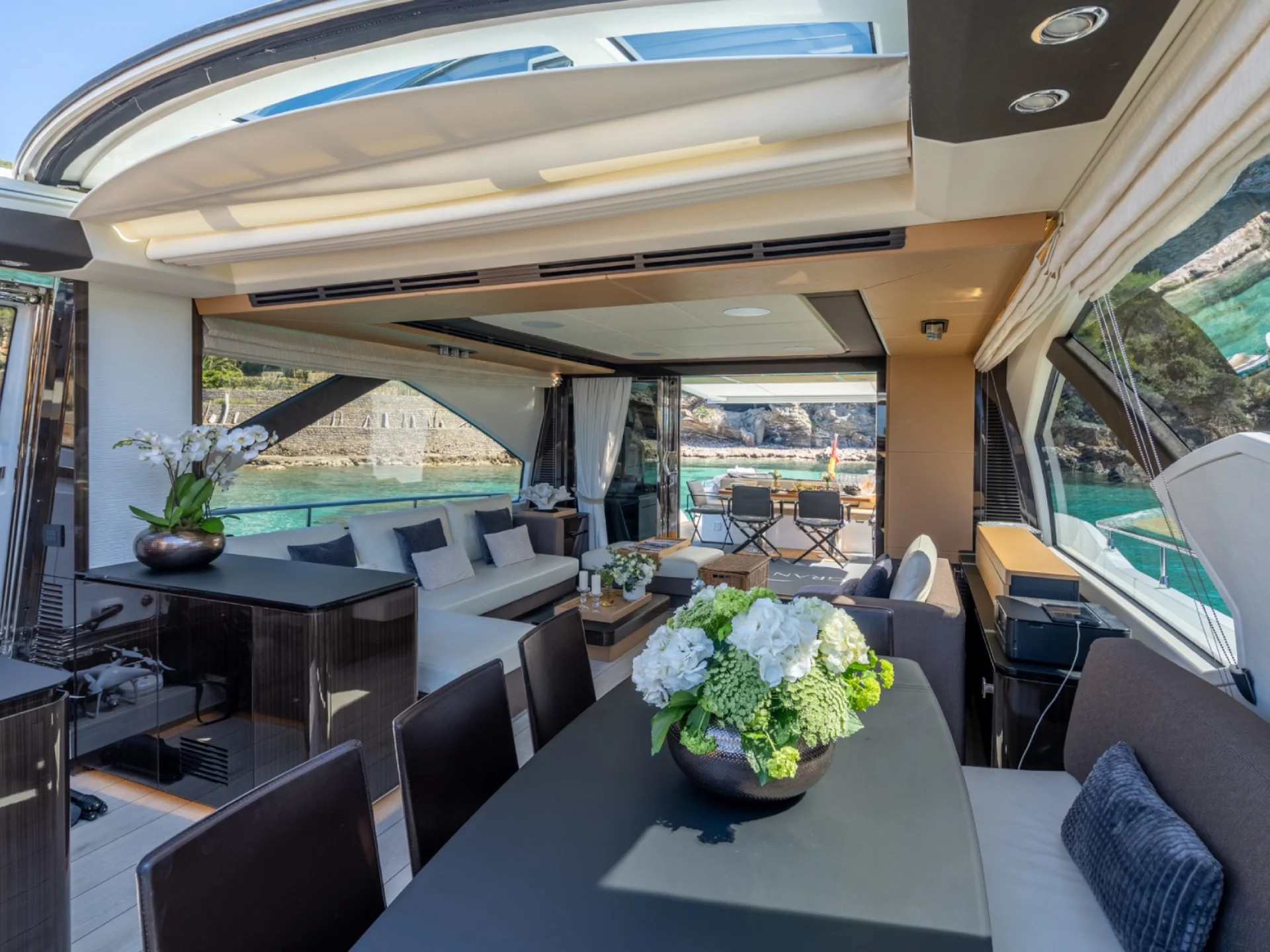 2016 Azimut 77S a noleggio (photo 8)