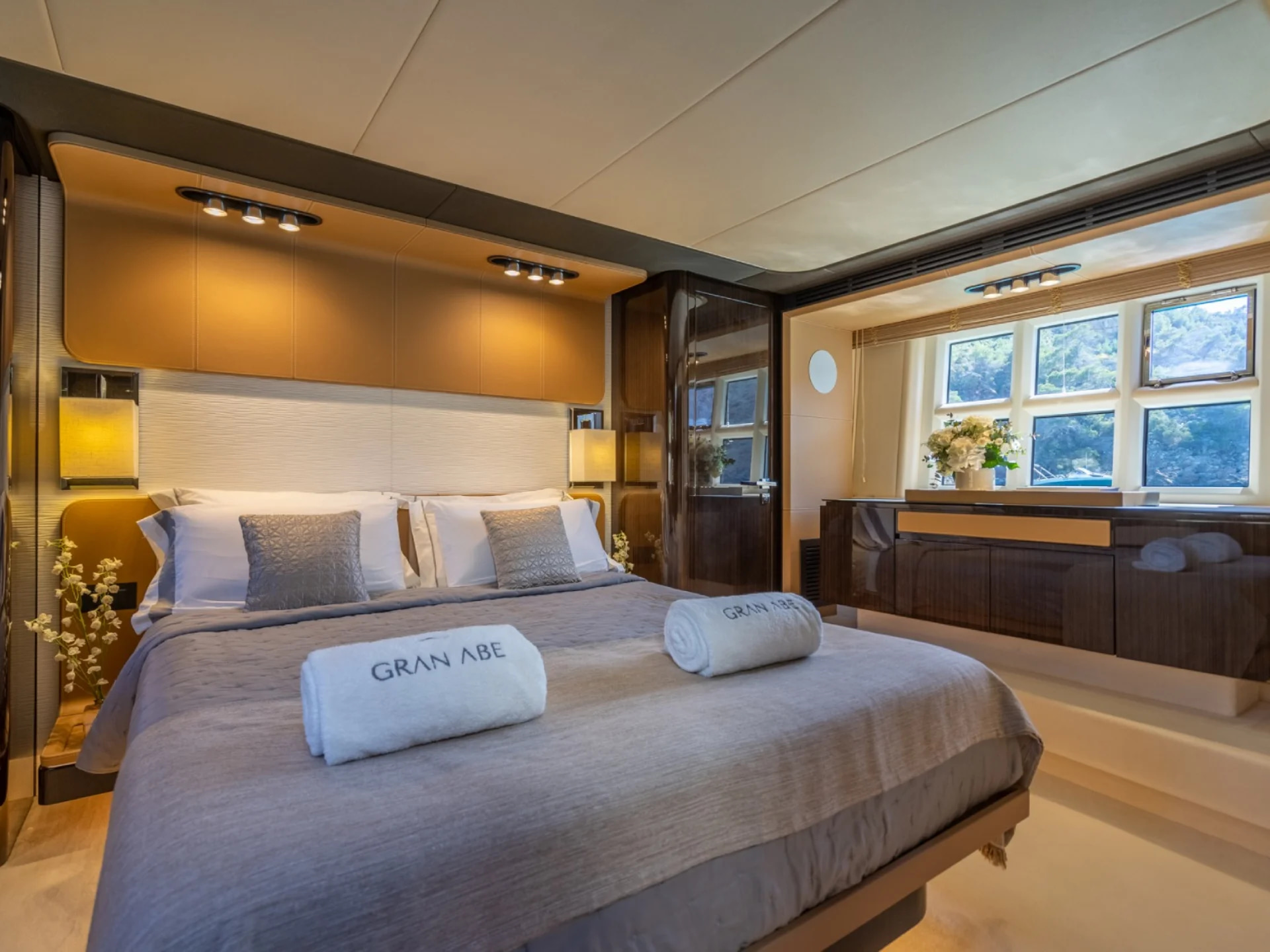 2016 Azimut 77S a noleggio (photo 12)
