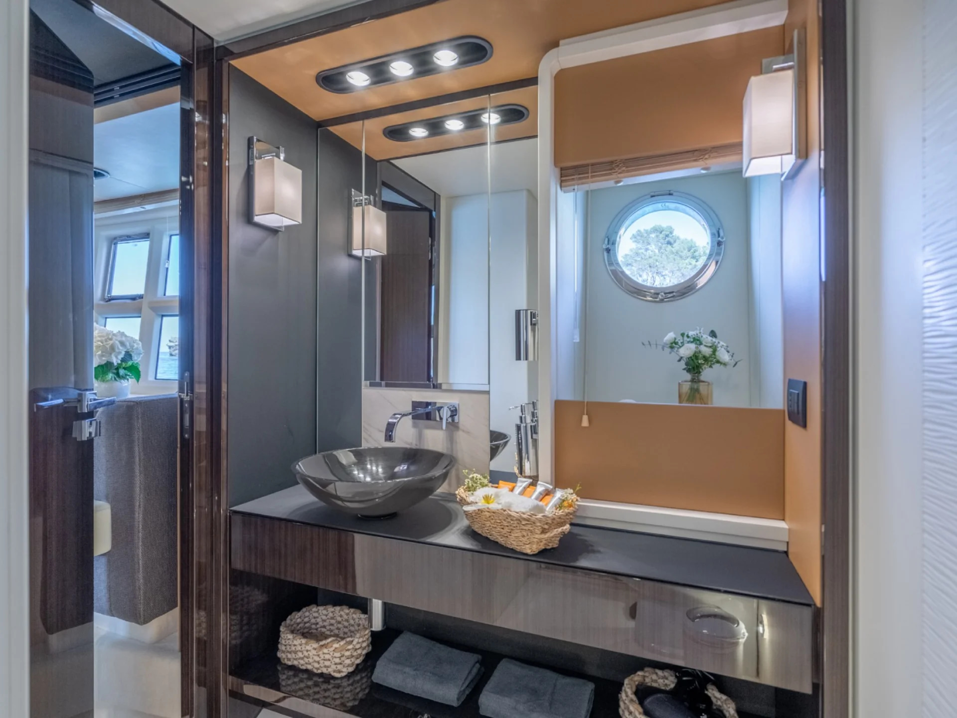 2016 Azimut 77S a noleggio (photo 13)
