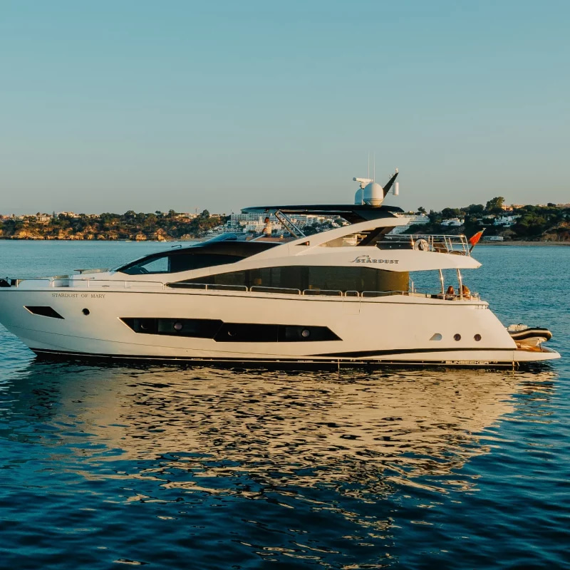 2015 Sunseeker 86 Fly na czarter (photo 1)