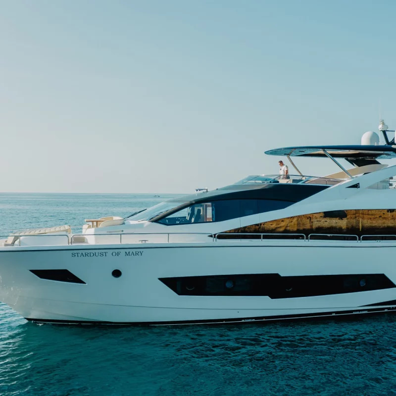2015 Sunseeker 86 Fly na czarter (photo 3)