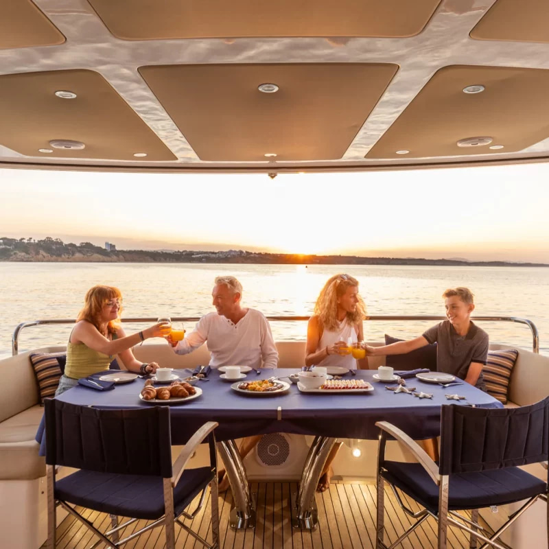 2015 Sunseeker 86 Fly na czarter (photo 17)