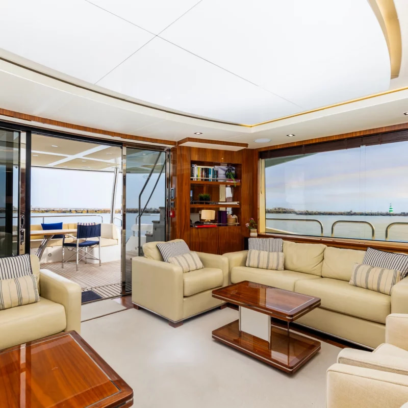 2015 Sunseeker 86 Fly na czarter (photo 24)
