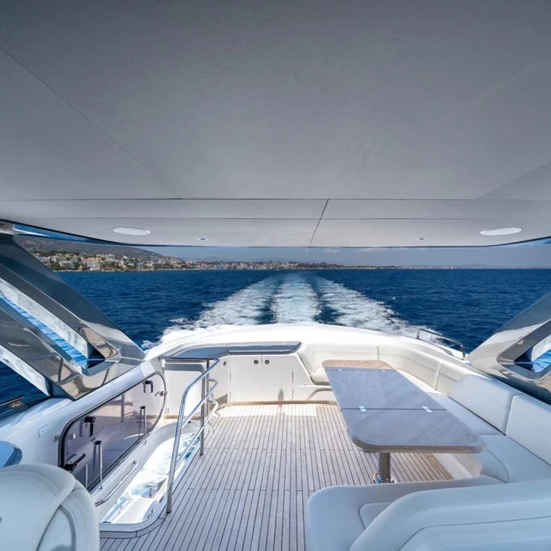2024 Princess S72 a noleggio (photo 10)