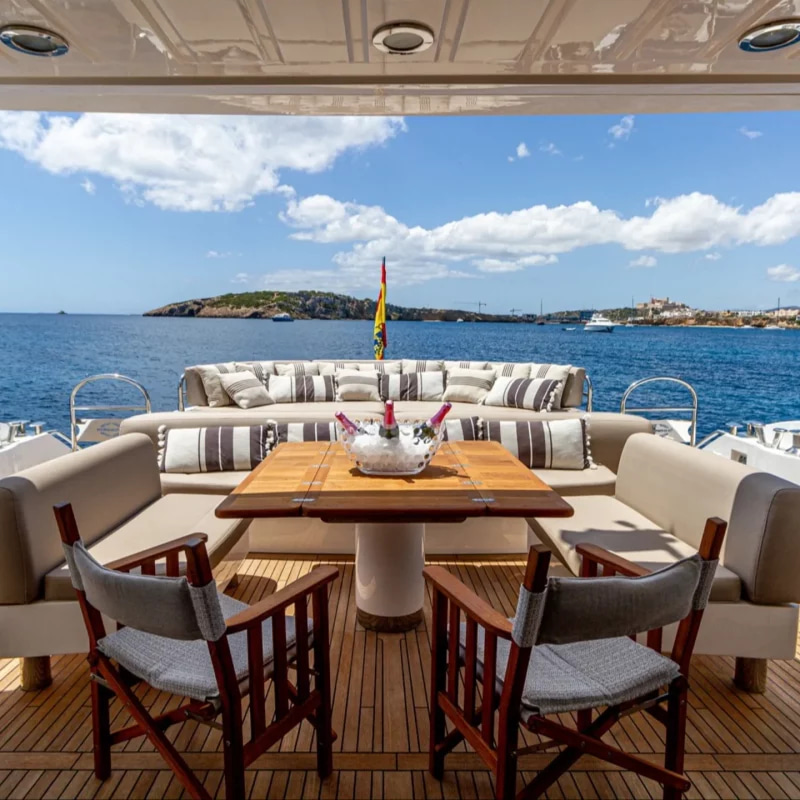 2009 Sunseeker Predator 84 na czarter (photo 15)