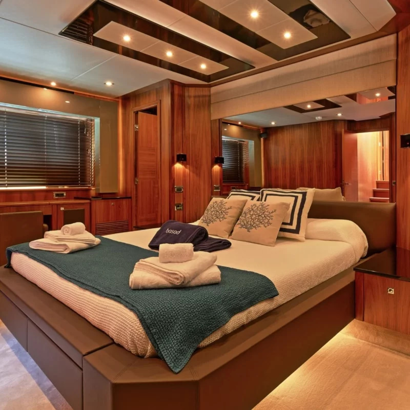 2009 Sunseeker Predator 84 na czarter (photo 34)