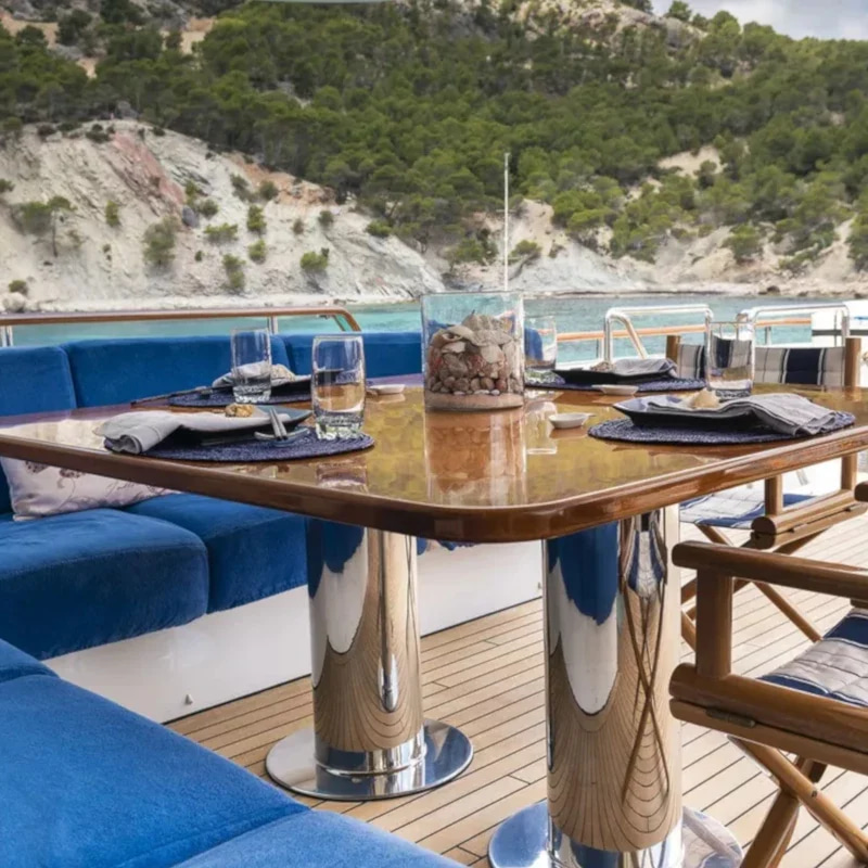 2000 Heesen 35 zu chartern (photo 3)