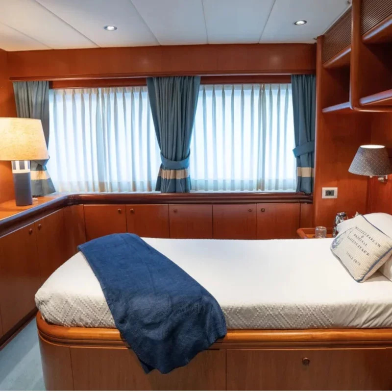 2000 Heesen 35 zu chartern (photo 11)