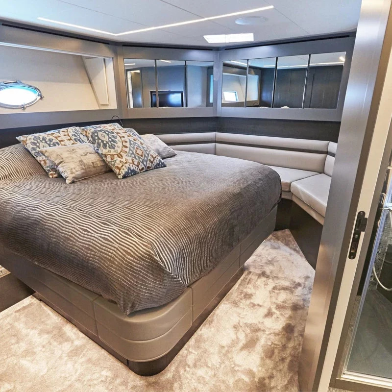 2019 Pershing 9X à louer (photo 7)