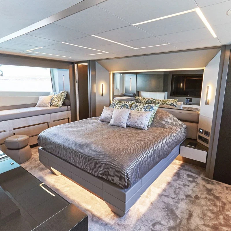 2019 Pershing 9X à louer (photo 8)