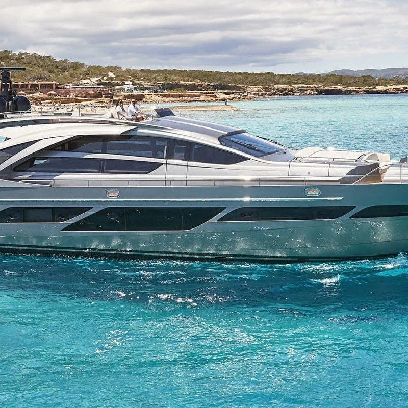 2019 Pershing 9X à louer (photo 3)