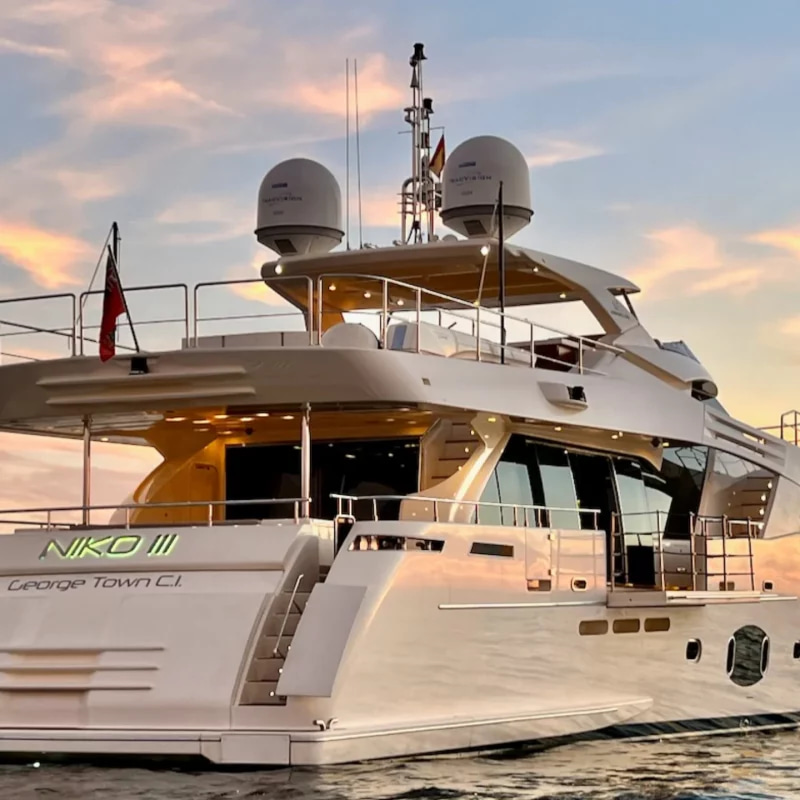 2012 Ferretti Custom Line 100 na czarter (photo 11)