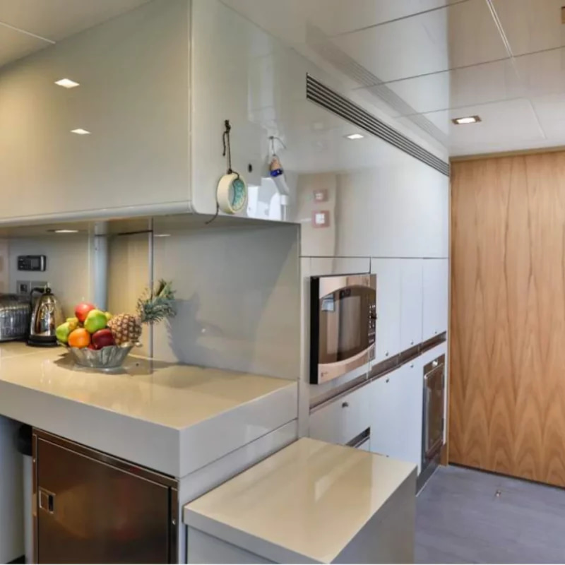 2012 Ferretti Custom Line 100 na czarter (photo 21)