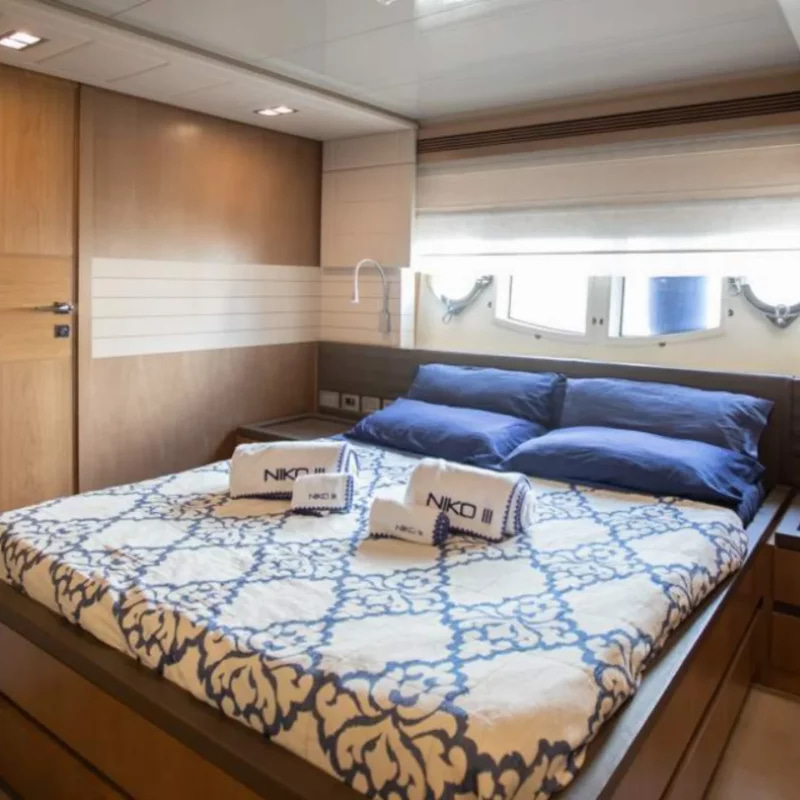 2012 Ferretti Custom Line 100 na czarter (photo 27)