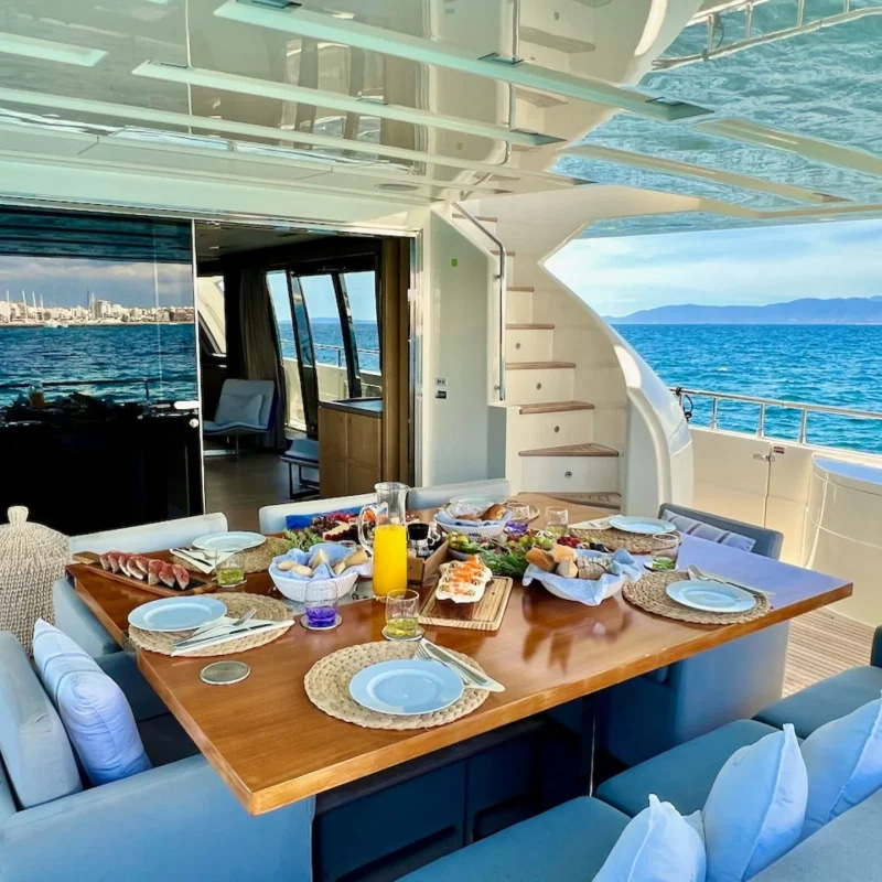 2012 Ferretti Custom Line 100 na czarter (photo 40)