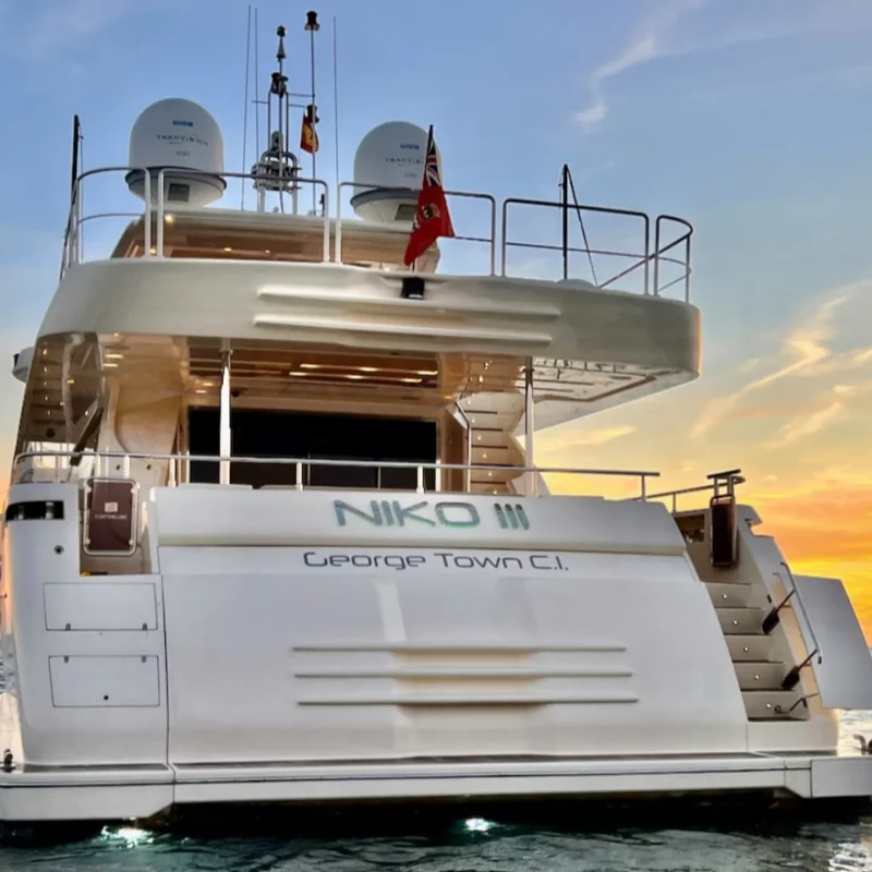 2012 Ferretti Custom Line 100 na czarter (photo 50)