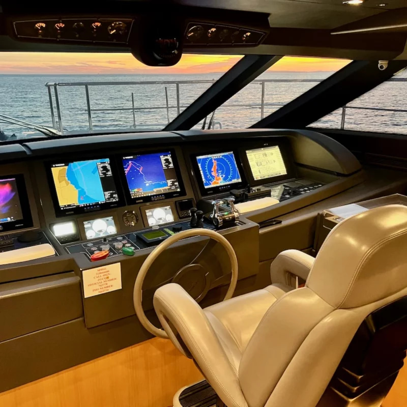 2012 Ferretti Custom Line 100 na czarter (photo 55)