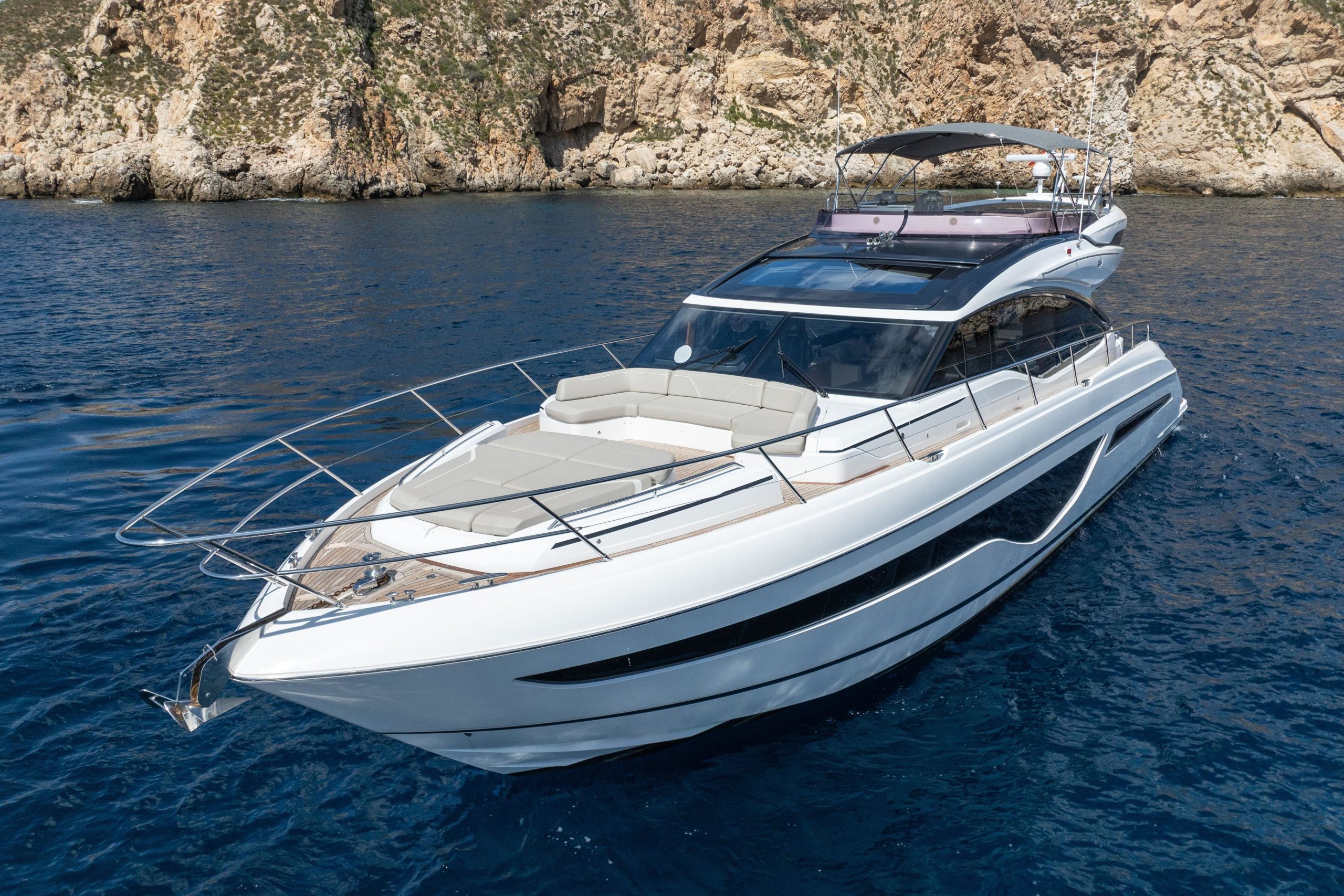 2022 Princess Yachts S66 in vendita (photo 3)